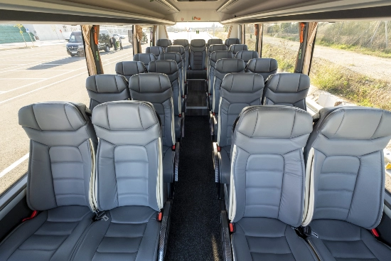 minibus de 25 plazas 2